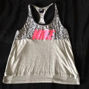Nike Tank Top Woman’s Size Medium NIKE